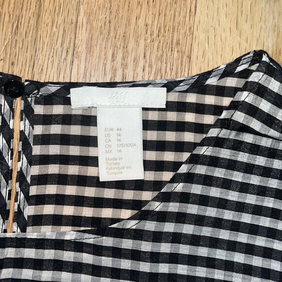 H&M Cold Shoulder Blouse - NWOT - Size 14 - Picture 8 of 9